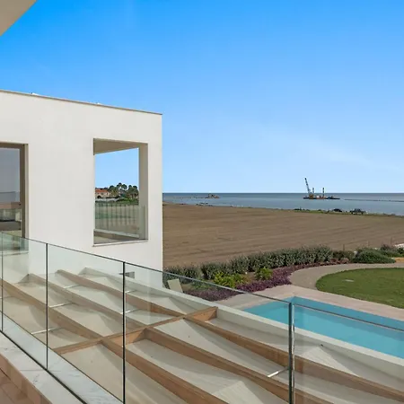 Serenity Waves 5 Vila *