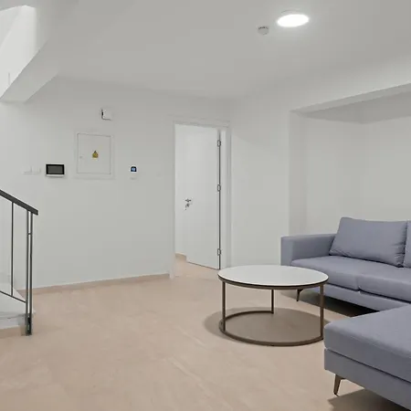 Vila Serenity Waves 5