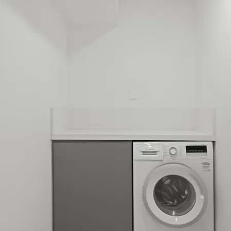 Serenity Waves 5 * לרנקה