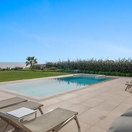 וילה Serenity Waves 5 *